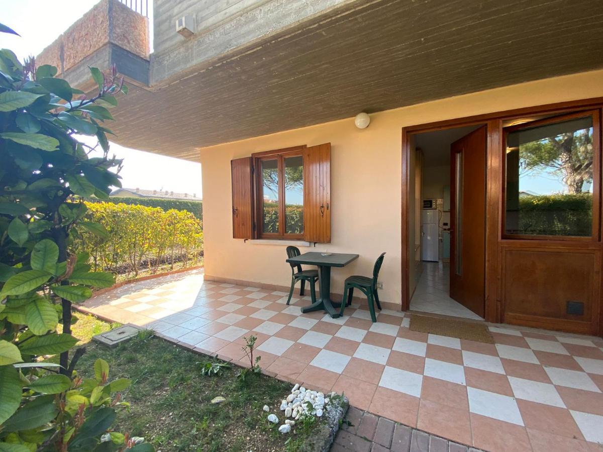 Apartment With Garden And Grill - Green Residence Sirmione Desenzano del Garda Exterior photo