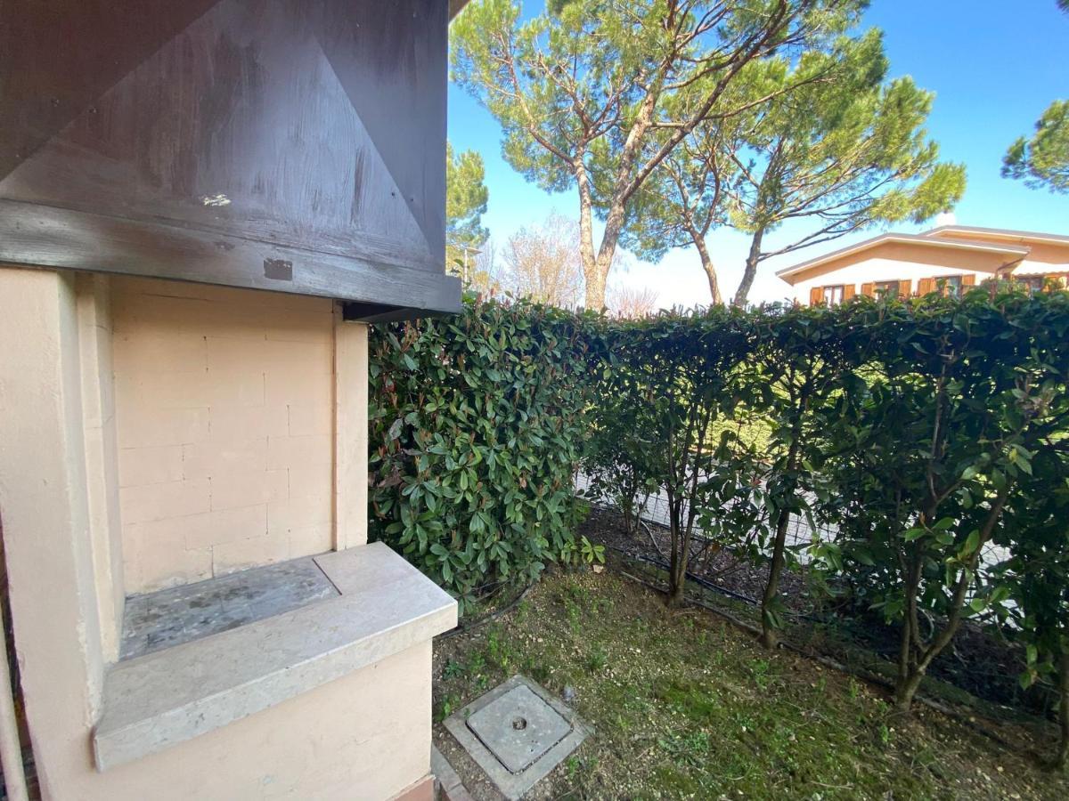 Apartment With Garden And Grill - Green Residence Sirmione Desenzano del Garda Exterior photo